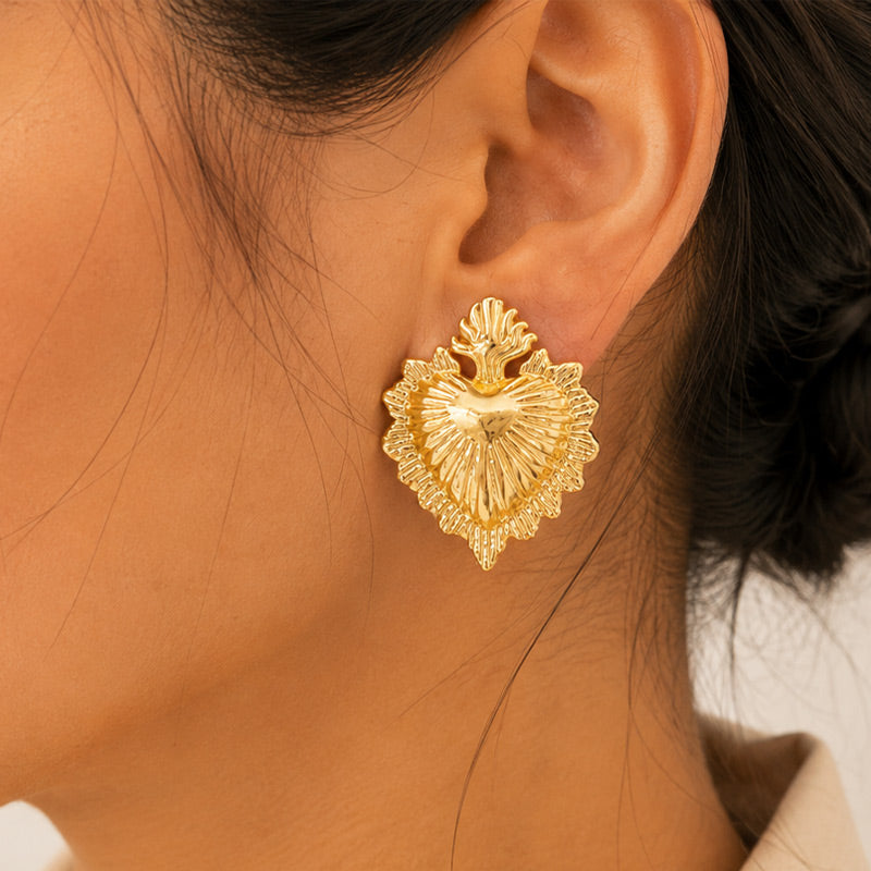 aretes-sagrado-corazon-de-jesus-dorado
