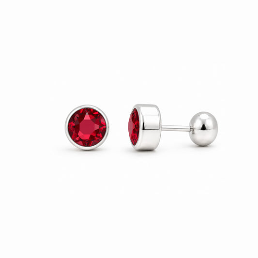 Aretes de circonia de 5 mm en Plata 950 con engaste tipo bisel y seguro de rosca.