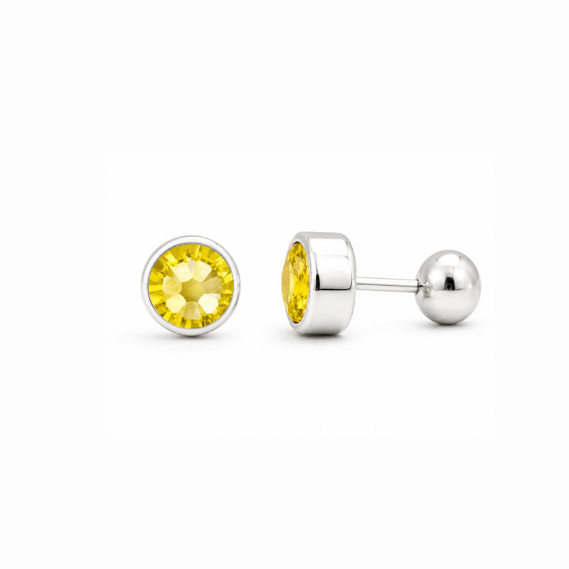 Aretes de circonia de 5 mm en Plata 950 con engaste tipo bisel y seguro de rosca.