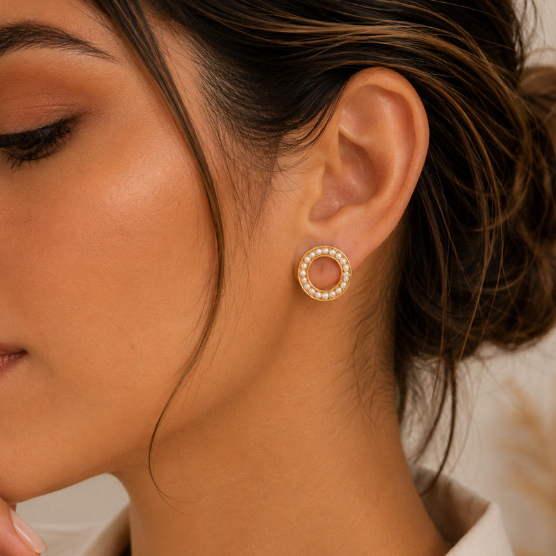 Aretes Círculo Perlado | Enchapado en Oro